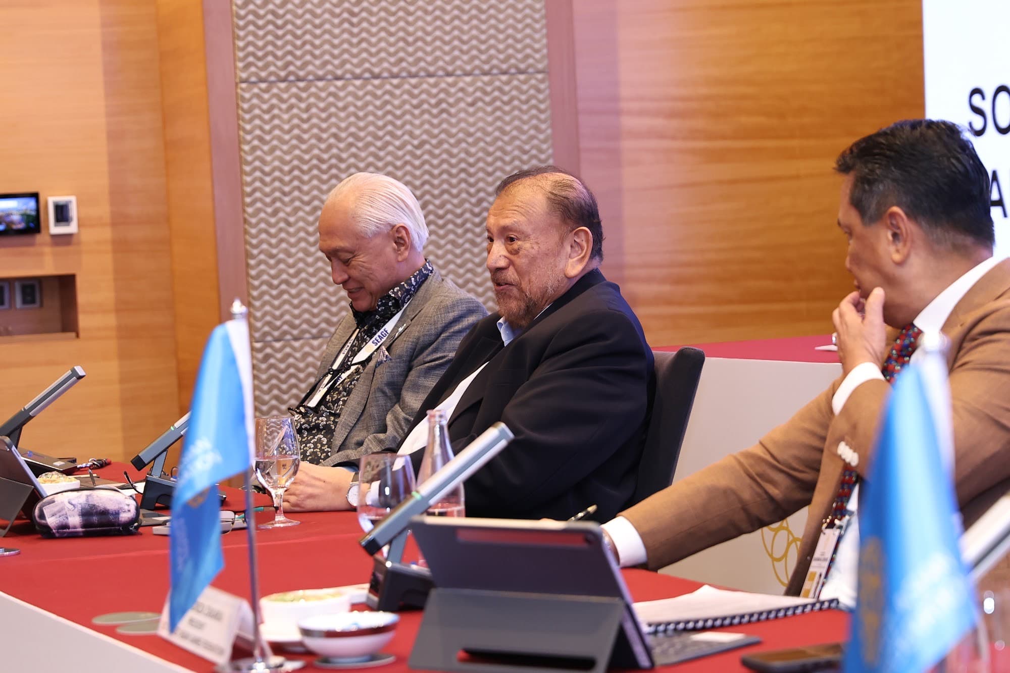 SEAGF officials at the head table of Council Meeting No.2.