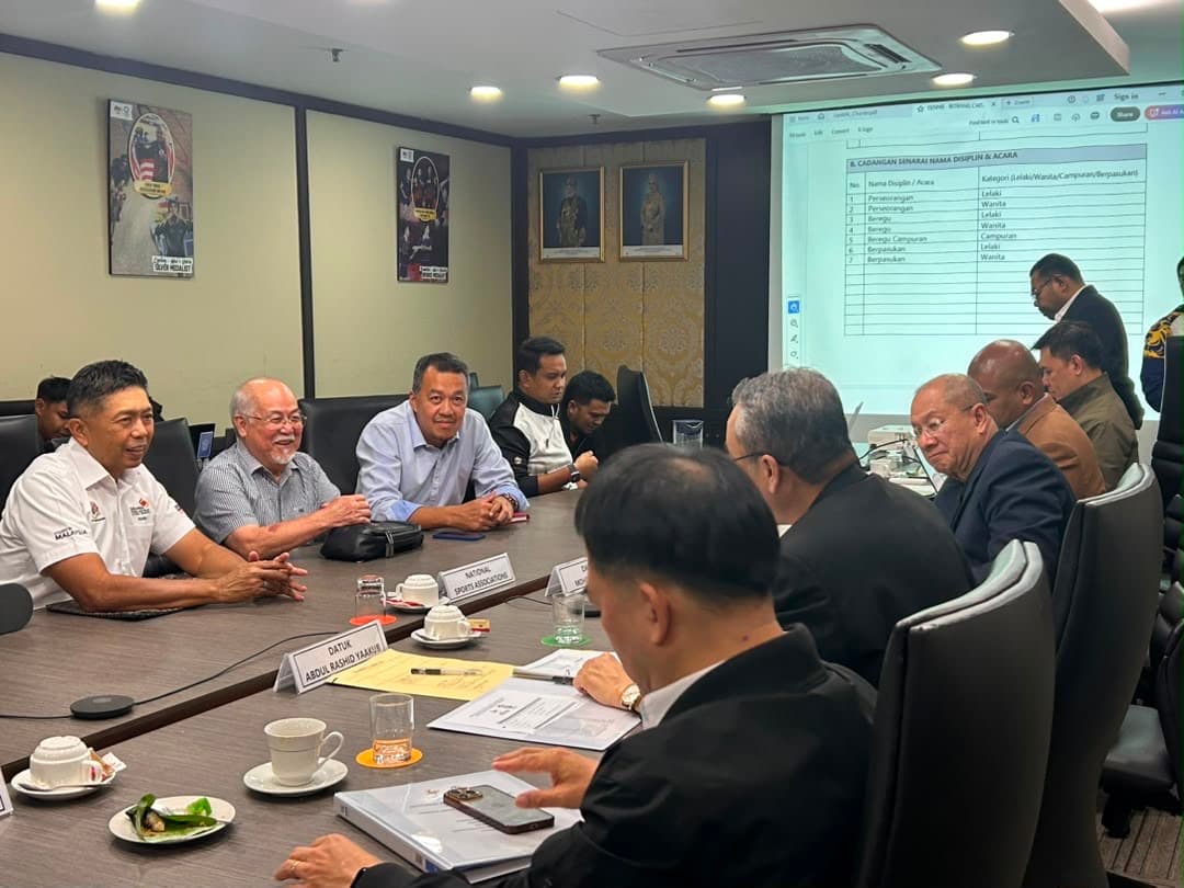 Datuk Abdul Rashid Yaakub at the table as a proposed list of disciplines and events is shown.