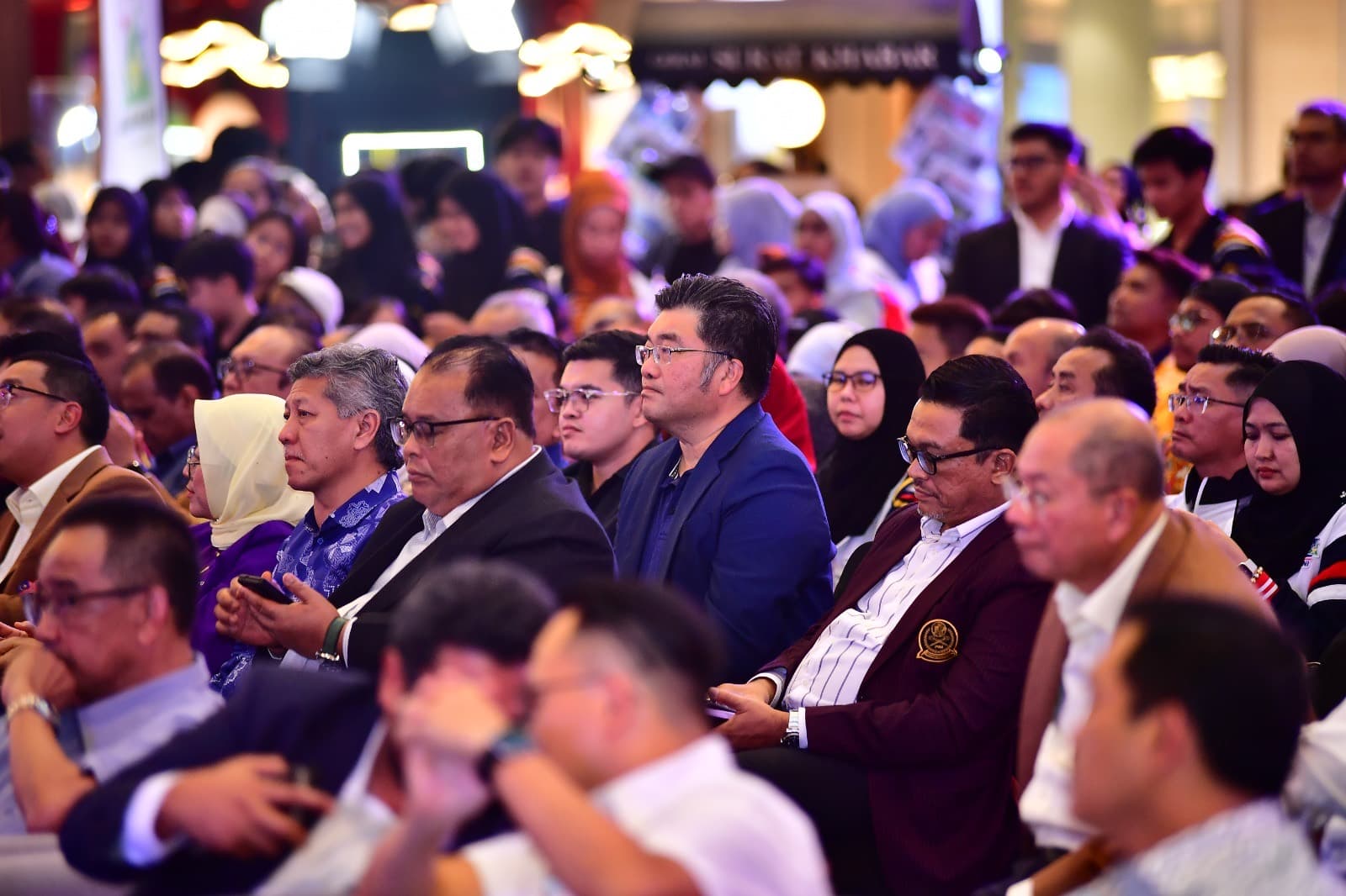 Guests in the front rows during the ceremony.